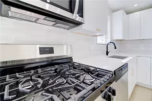 14 Robin St, Providence, RI 02908 - Photo 34