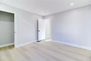 14 Robin St, Providence, RI 02908 - Photo 18