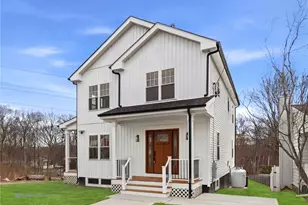 43 Massachusetts Ave, Cumberland, RI 02864 - Photo 2