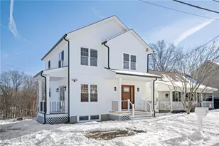 43 Massachusetts Ave, Cumberland, RI 02864 - Photo 2