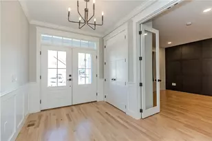 141 Fox Ridge Dr, Cranston, RI 02921 - Photo 4