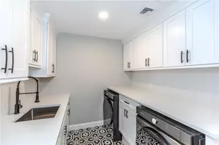 141 Fox Ridge Dr, Cranston, RI 02921 - Photo 22