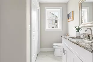 76 Medford St, Warwick, RI 02889 - Photo 18