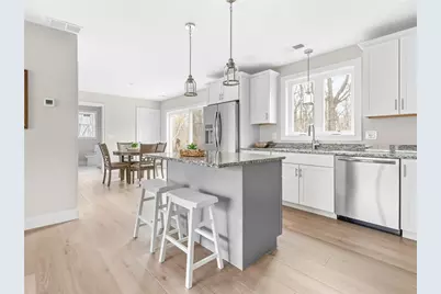 76 Medford Street, Warwick, RI 02889 - Photo 12