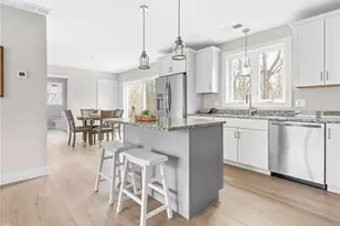 76 Medford St, Warwick, RI 02889 - Photo 12