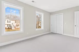 66 Medford St, Warwick, RI 02889 - Photo 16