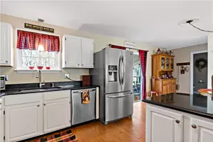 9 Parsley Ln, Narragansett, RI 02874 - Photo 12