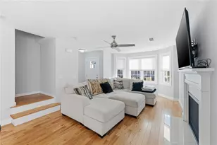 1 Winston Wy, Johnston, RI 02919 - Photo 4