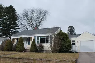 161 Hadde Ave, Cumberland, RI 02864 - Photo 2