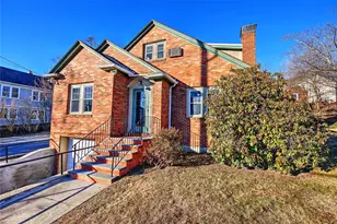 66 Tyndall Ave, Providence, RI 02908 - Photo 2