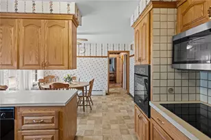 151 Chestnut Hill Ave, Cranston, RI 02920 - Photo 6