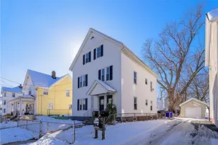 11 Appleton Ave, Pawtucket, RI 02860 - Photo 2