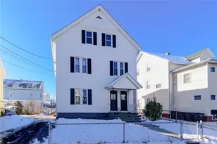 11 Appleton Ave, Pawtucket, RI 02860 - Photo 4