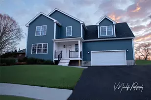 6 Lillian Ct, Warwick, RI 02889 - Photo 1