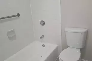 3 Admiralty Dr, Middletown, RI 02842 - Photo 14