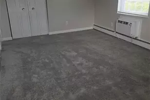 3 Admiralty Dr, Middletown, RI 02842 - Photo 8