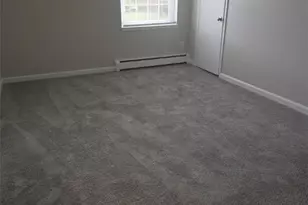 3 Admiralty Dr, Middletown, RI 02842 - Photo 6