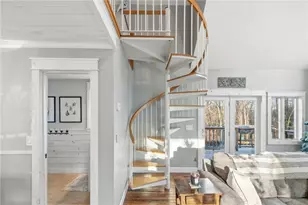 97 Angell Rd, Cumberland, RI 02864 - Photo 8