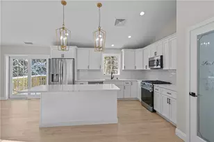 70 Orchard Ave, Johnston, RI 02919 - Photo 12
