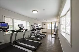 3 Admiralty Dr, Middletown, RI 02842 - Photo 10