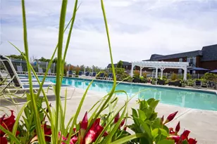 3 Admiralty Dr, Middletown, RI 02842 - Photo 14