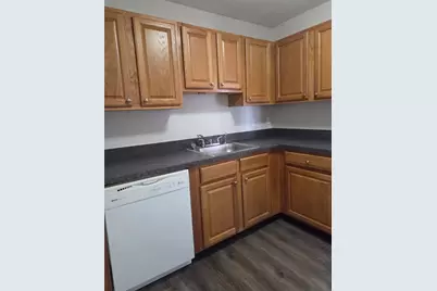 3 Admiralty Drive #3-10, Middletown, RI 02842 - Photo 2