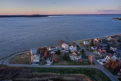 310 Common Fence Point Boulevard, Portsmouth, RI 02871 - Photo 32