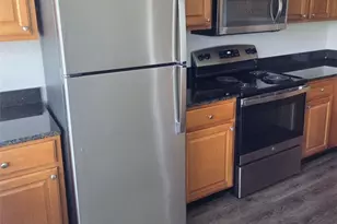 3 Admiralty Dr, Middletown, RI 02842 - Photo 6