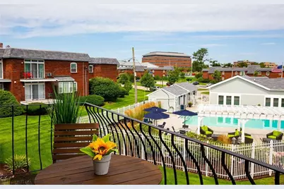 3 Admiralty Drive #A6, Middletown, RI 02842 - Photo 1