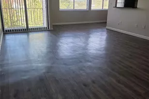 3 Admiralty Dr, Middletown, RI 02842 - Photo 8