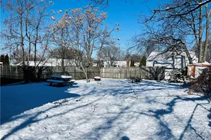 184 Vincent Ave, East Providence, RI 02914 - Photo 2