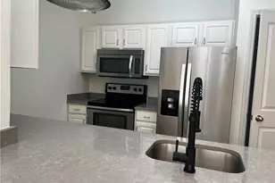 1000 Providence Pl Pl, Providence, RI 02903 - Photo 4