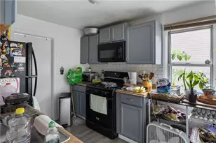 150 Early St, Providence, RI 02907 - Photo 8