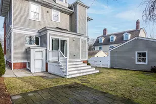 15 Humboldt Ave, Providence, RI 02906 - Photo 8