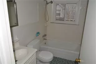 145 Magnolia St, Cranston, RI 02920 - Photo 6