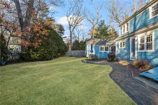 278 New Meadow Rd, Barrington, RI 02806 - Photo 2