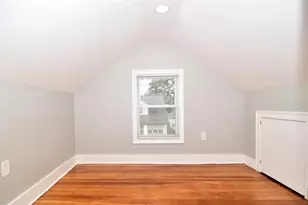 40 Linton St, Pawtucket, RI 02861 - Photo 16