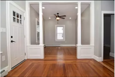 40 Linton St, Pawtucket, RI 02861 - Photo 4