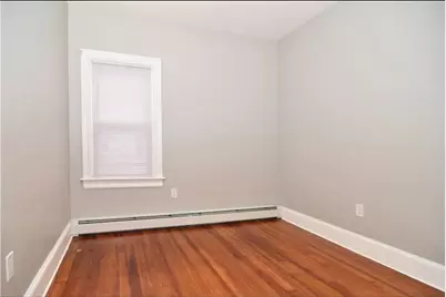 40 Linton St, Pawtucket, RI 02861 - Photo 12