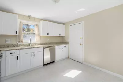 622 Dry Bridge Road, North Kingstown, RI 02852 - Photo 4