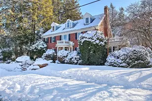 39 Harwich Rd, Providence, RI 02906 - Photo 46