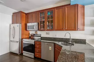 10 Slocum St, Providence, RI 02909 - Photo 6