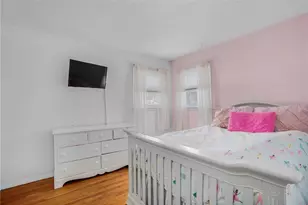 35 Squantum Dr, Middletown, RI 02842 - Photo 22