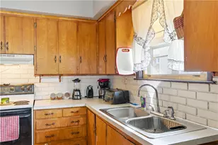 36 Hereford St, Providence, RI 02908 - Photo 14