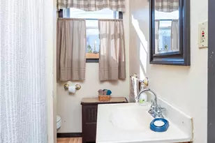 36 Hereford St, Providence, RI 02908 - Photo 16