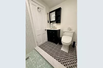 75 Pelham Street #D, Newport, RI 02840 - Photo 12