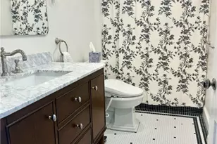 75 Pelham St, Newport, RI 02840 - Photo 8