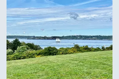 65 Ridge Road #T11/W38, Newport, RI 02840 - Photo 4