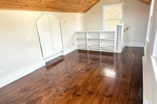 326 Fish Rd, Tiverton, RI 02878 - Photo 10