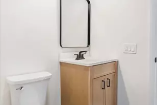 400 Narragansett Pkwy, Warwick, RI 02888 - Photo 12